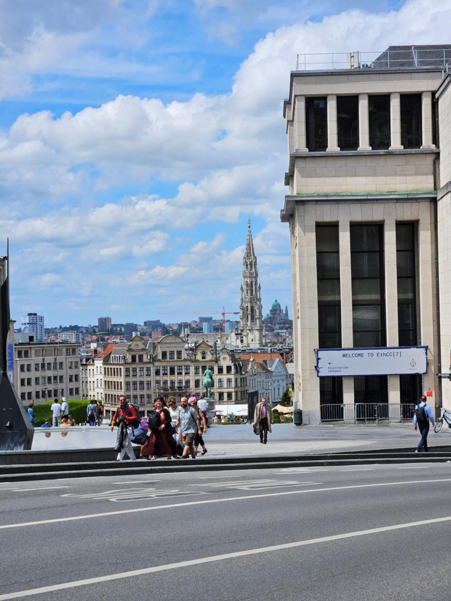 Centre De Bruxelles Merveilleux ! Luaran gambar